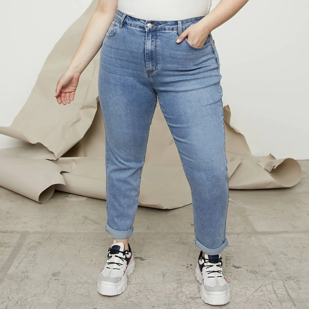 SYBILLA - Jeans Mom Megan Plus Tiro Medio Mujer Sybilla