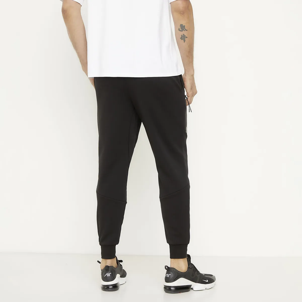 DIADORA - Pantalón De Buzo Jogger Cintura Elástica Bolsillos Hombre Diadora