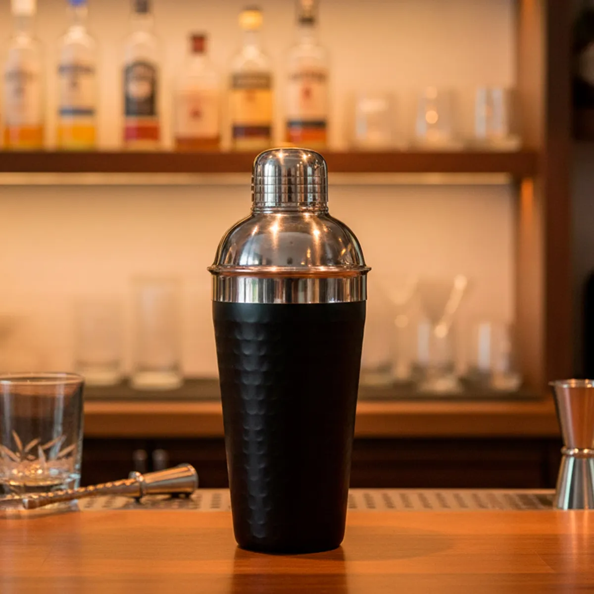 BASEMENT HOME - Coctelera Basement Home Negra Acero Inoxidable