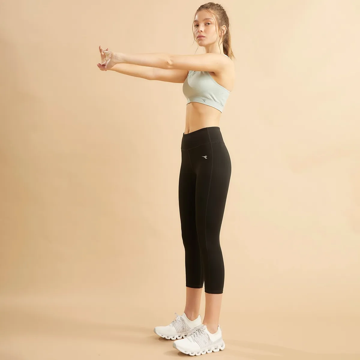 DIADORA - Calza Deportiva Tiro Medio Mujer Diadora