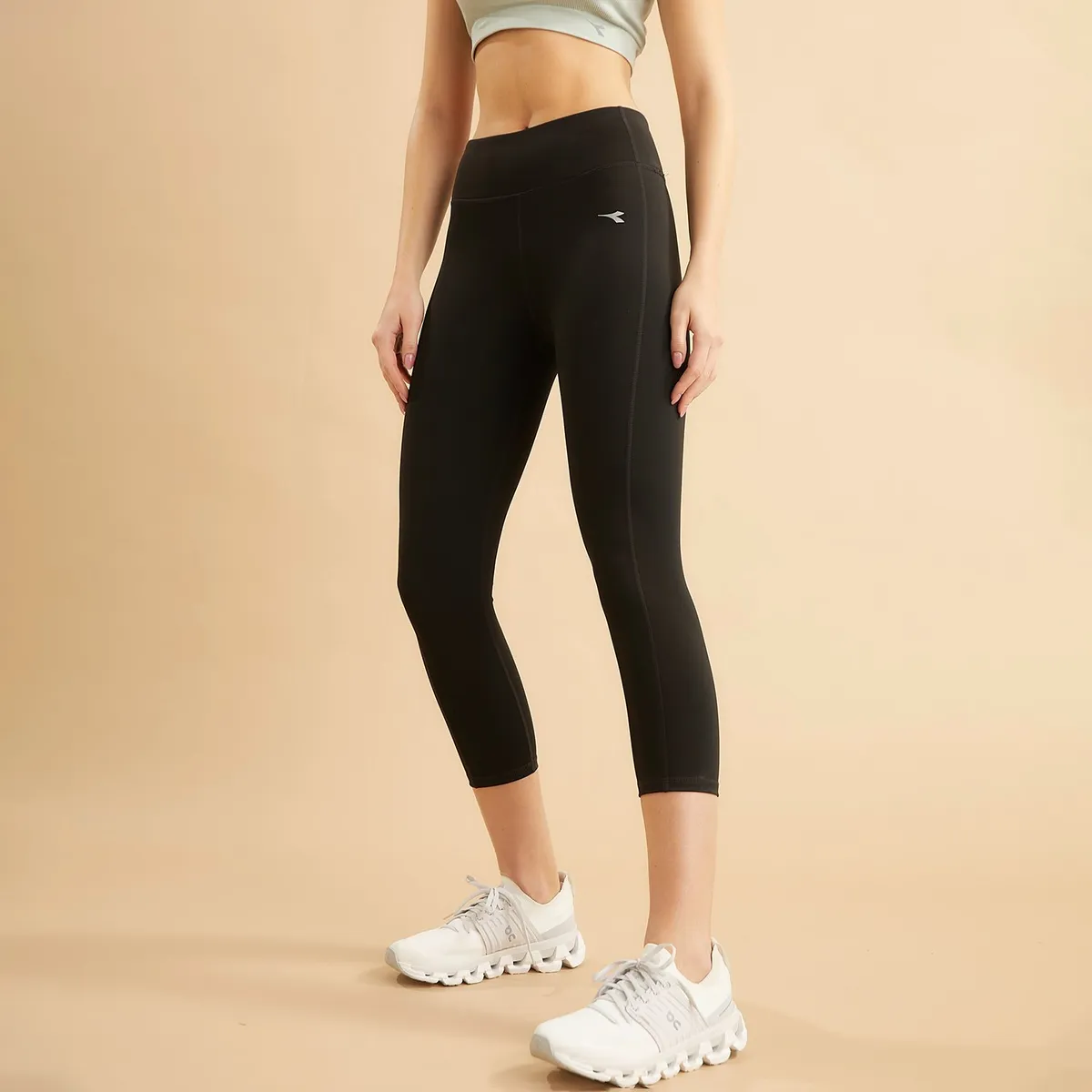 DIADORA - Calza Deportiva Tiro Medio Mujer Diadora