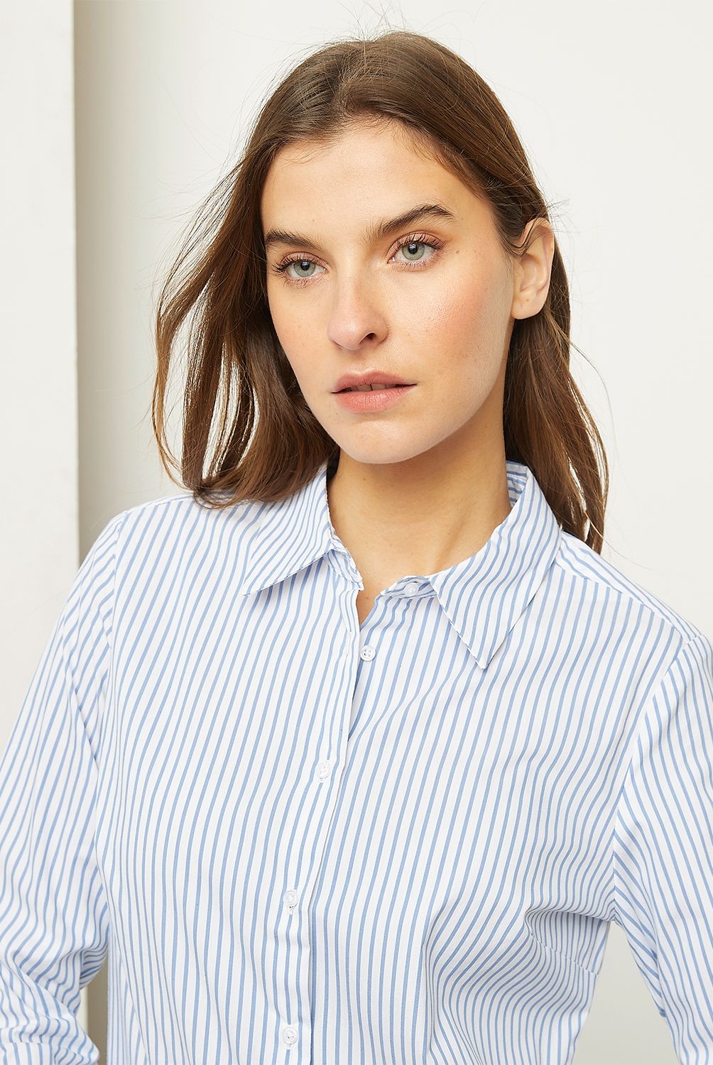BASEMENT - Blusa Basement Algodón Manga Larga Mujer Cuello Clásico