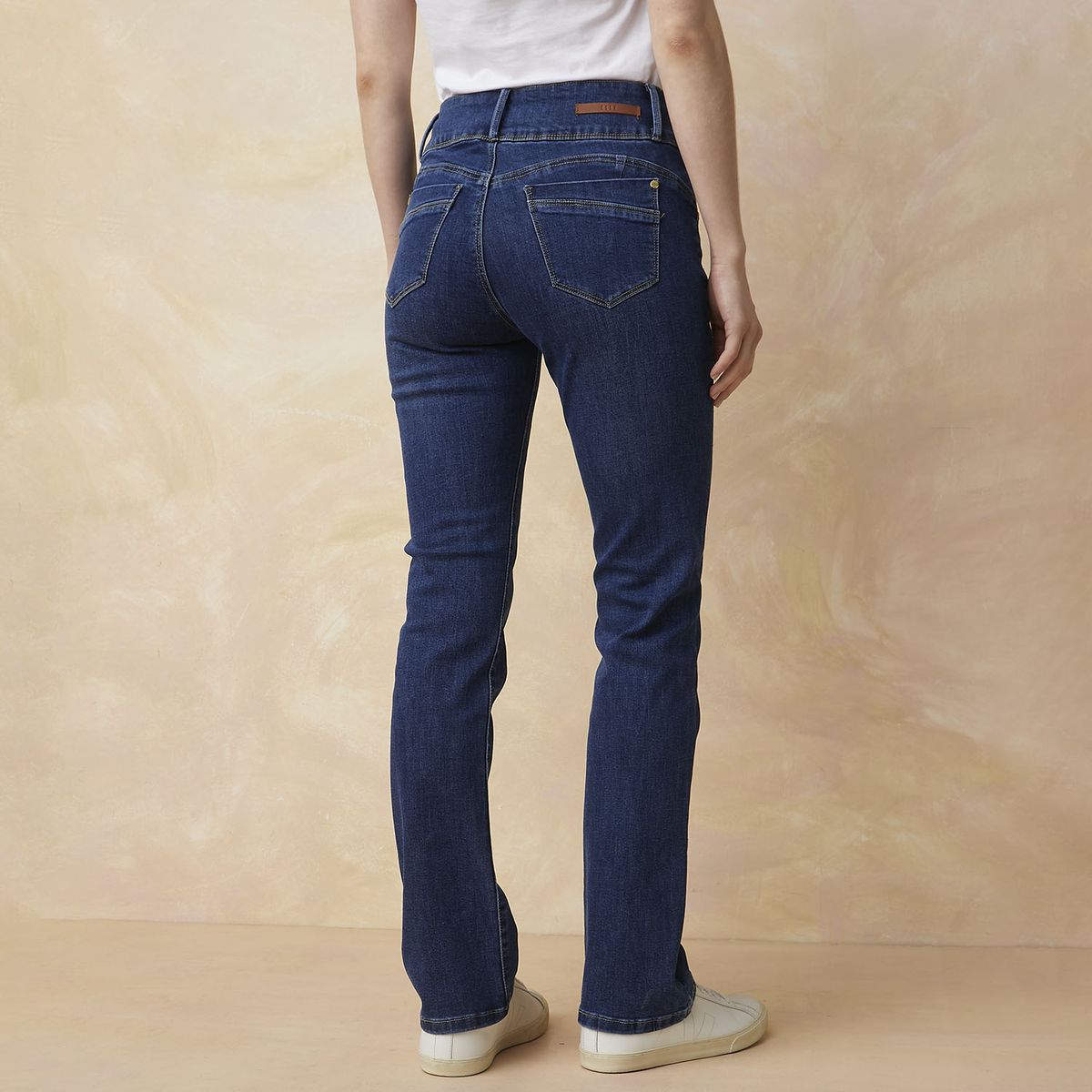 ELLE - Jeans Straight Tiro Medio Mujer Elle