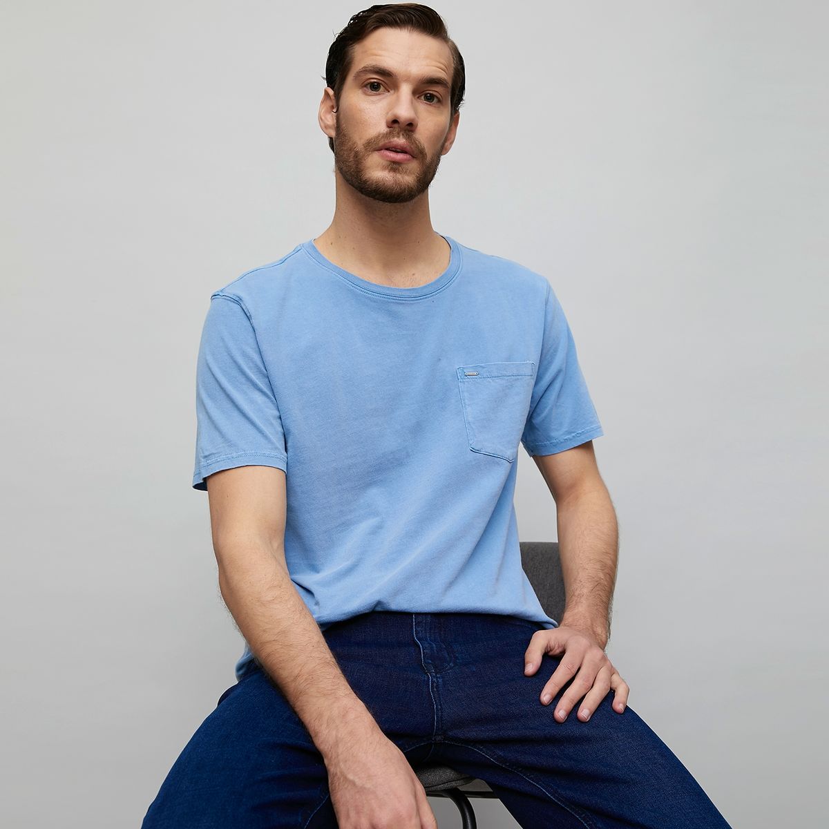 BASEMENT - Polera Cuello Redondo Teñido Natural Hombre Basement