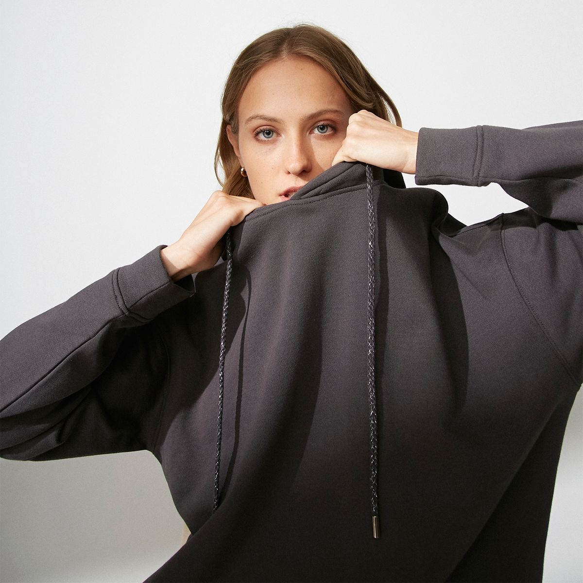 BASEMENT - Basement Polerón Mujer