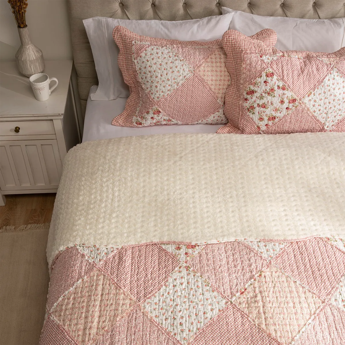 TEXTIL VIÑA - Cubrecama Patch Sherpa Rosado Textil Viña