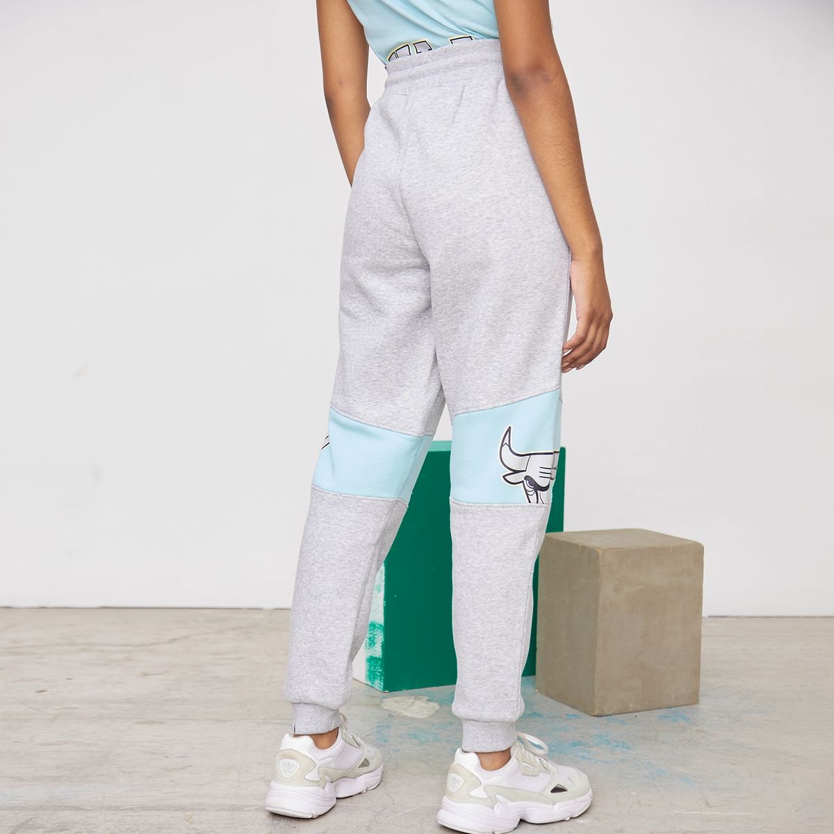 NBA - Pantalón de Buzo Mujer NBA