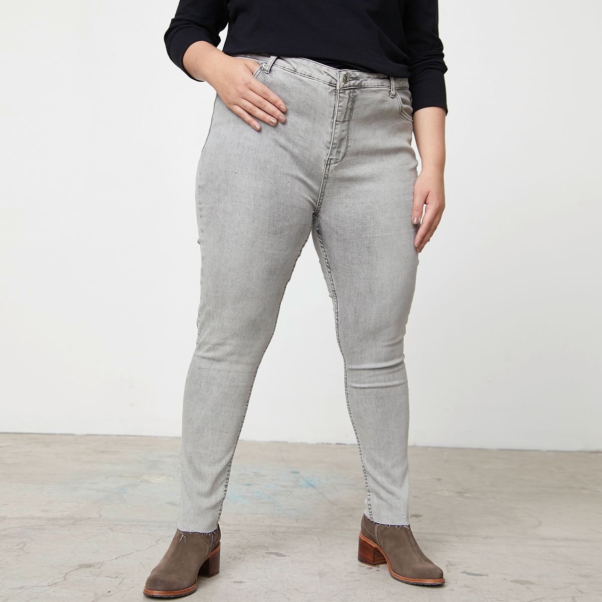 UNIVERSITY CLUB - University Club Jeans Skinny Tiro Alto Denim Mujer