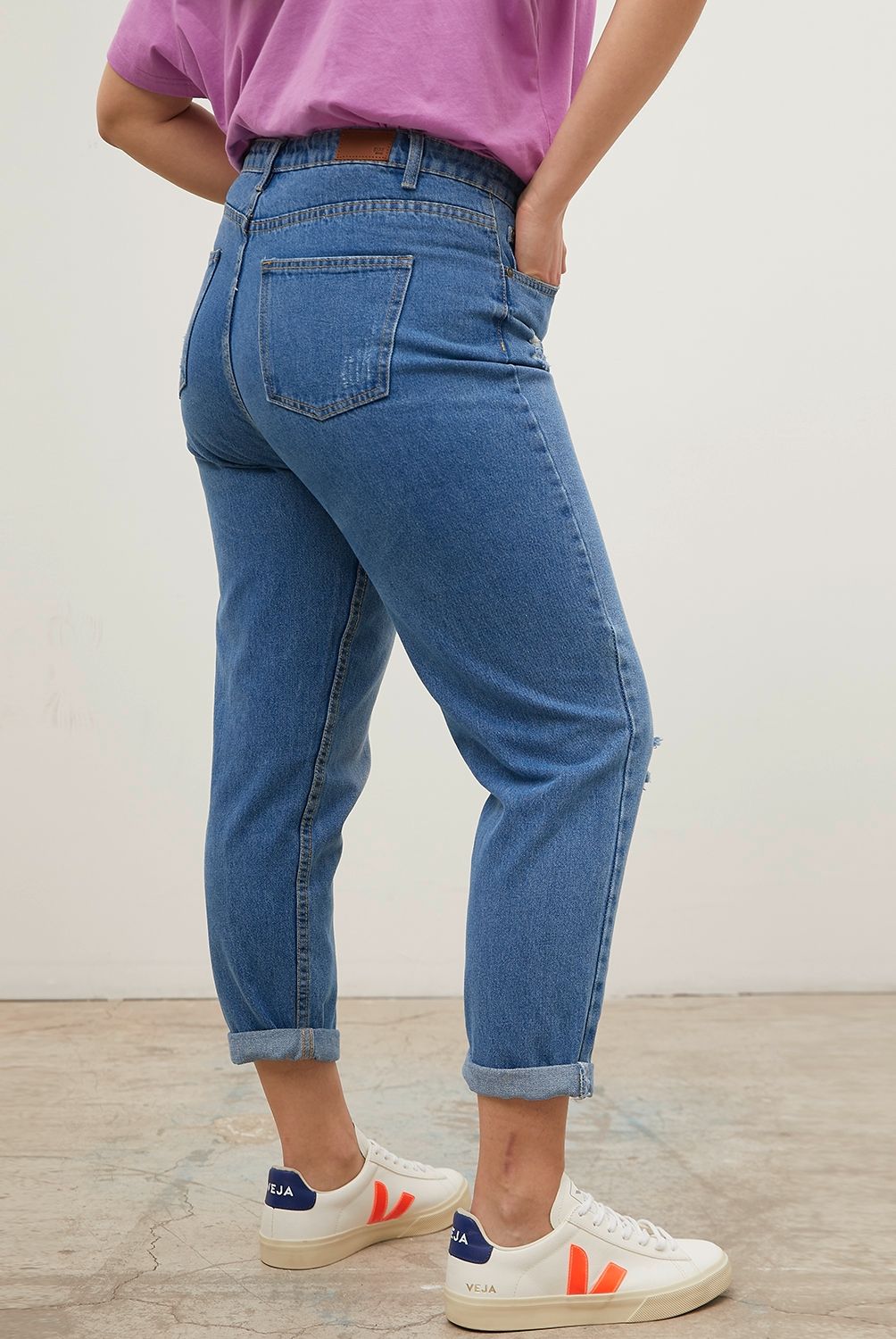 BASEMENT - Jeans Mom Tiro Alto Mujer Basement