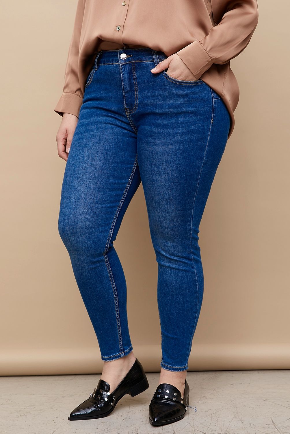 BASEMENT - Jeans Push Up Tiro Medio Mujer Basement