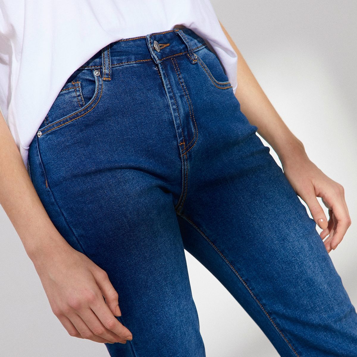 UNIVERSITY CLUB - Jeans Flare Tiro Alto Mujer University Club