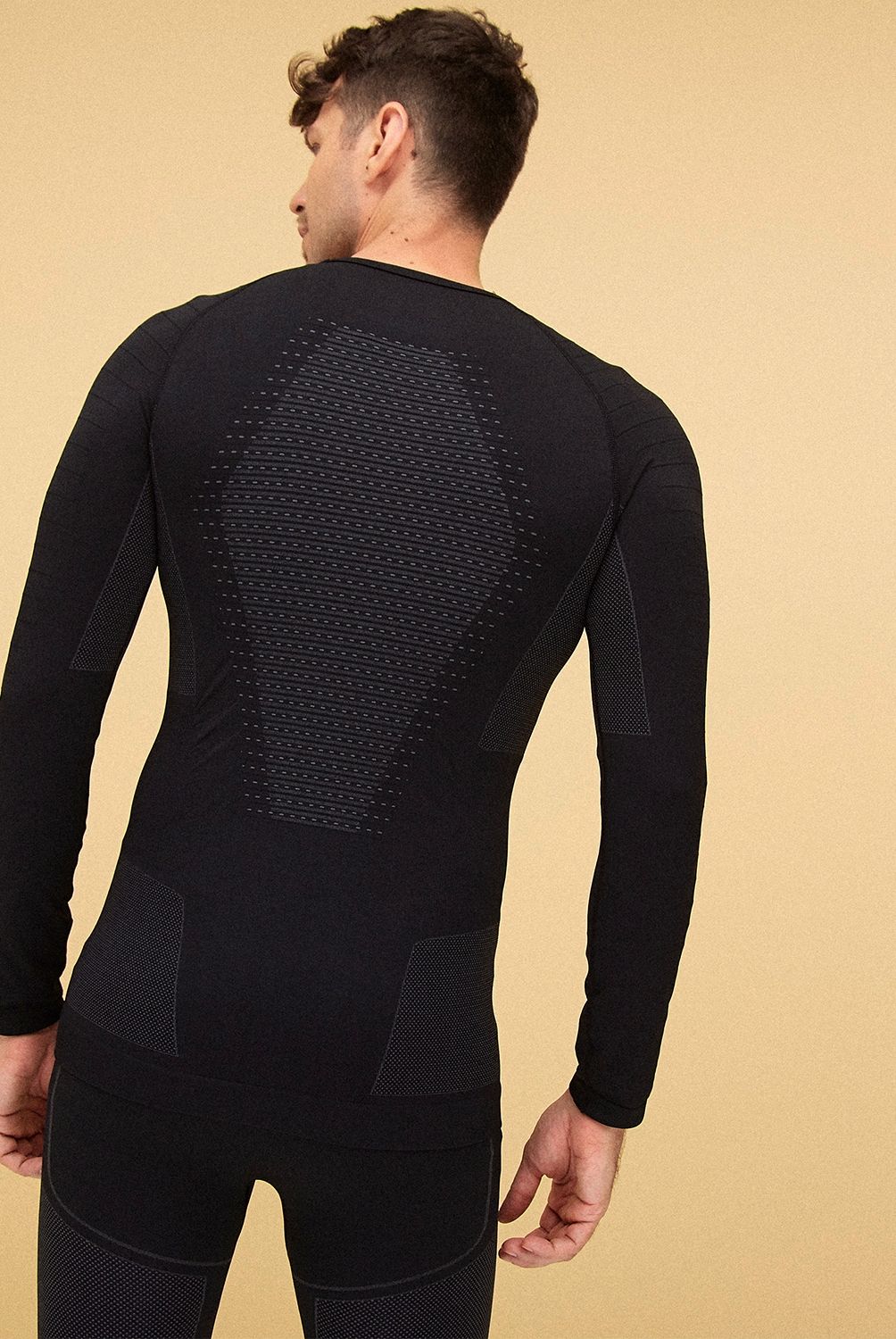 MOUNTAIN GEAR - Mountain Gear Polera Primera Capa Deportiva Manga Larga Hombre