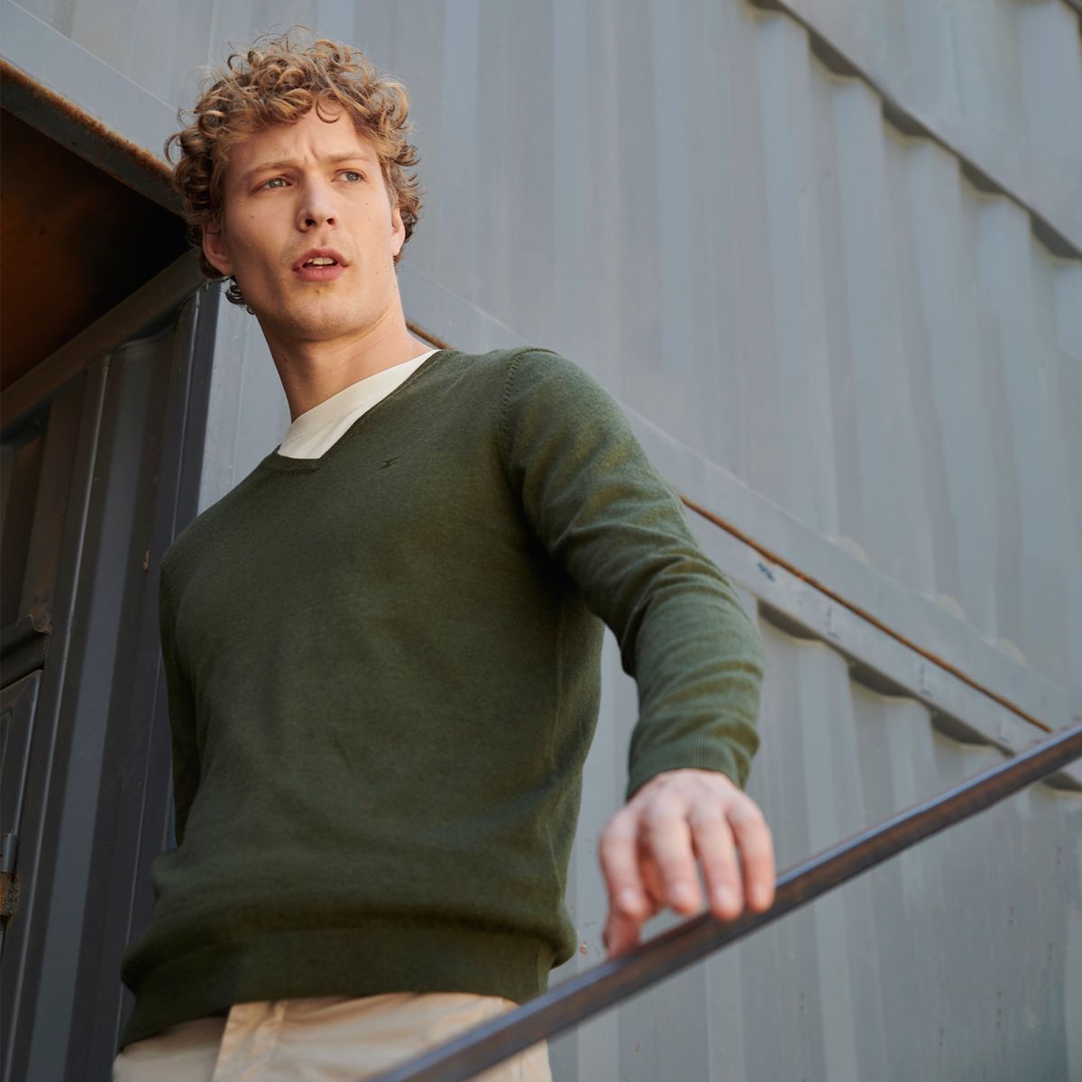 WOLF&HANK - Wolf & Hank Sweater Cuello V Algodón Seda Hombre