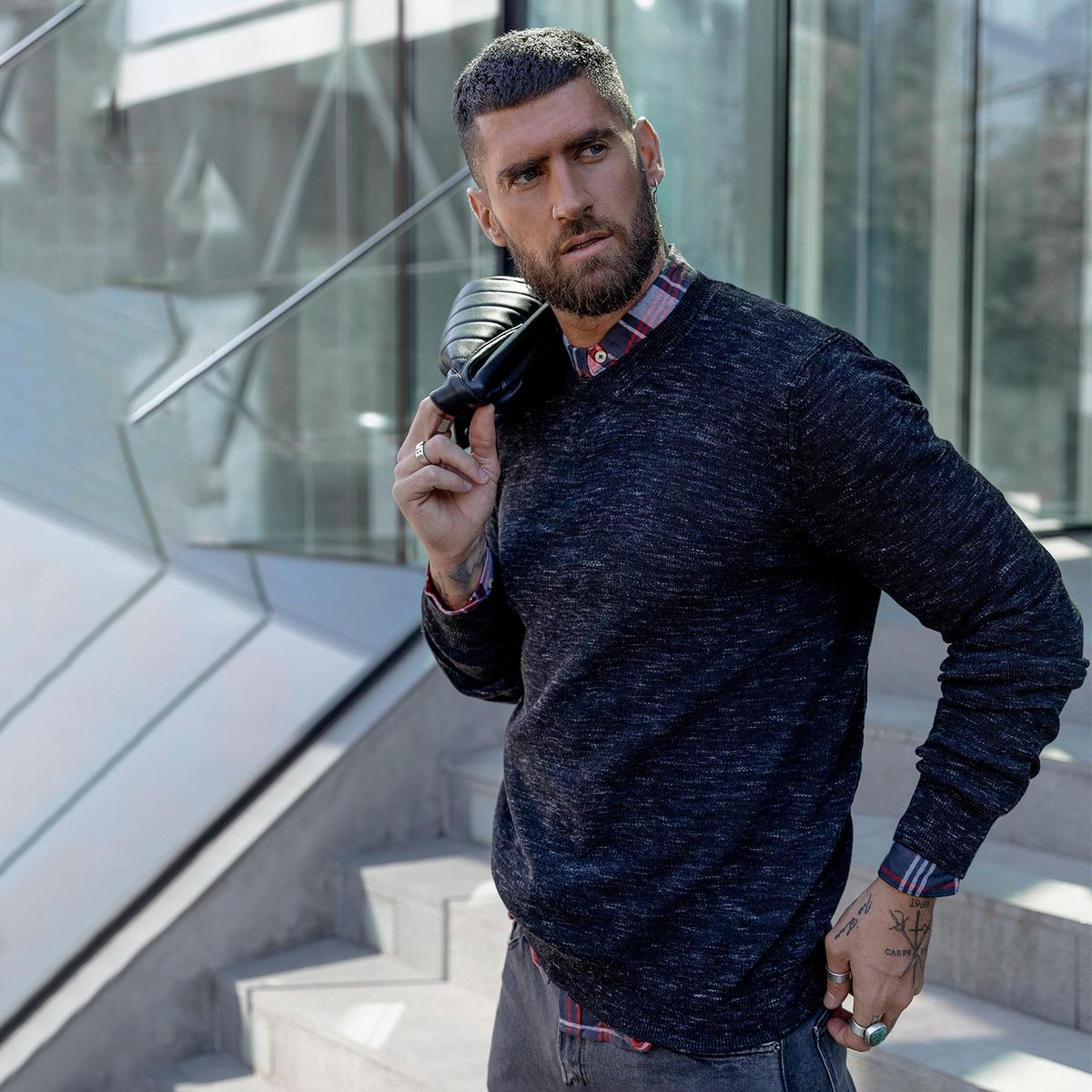 BASEMENT - Polerón Hombre Basement