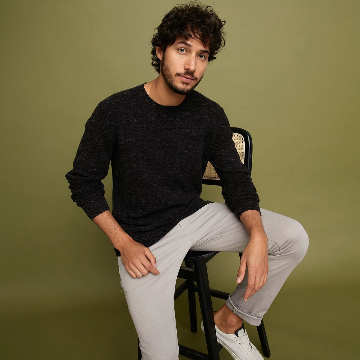 BASEMENT - Polerón Hombre Basement