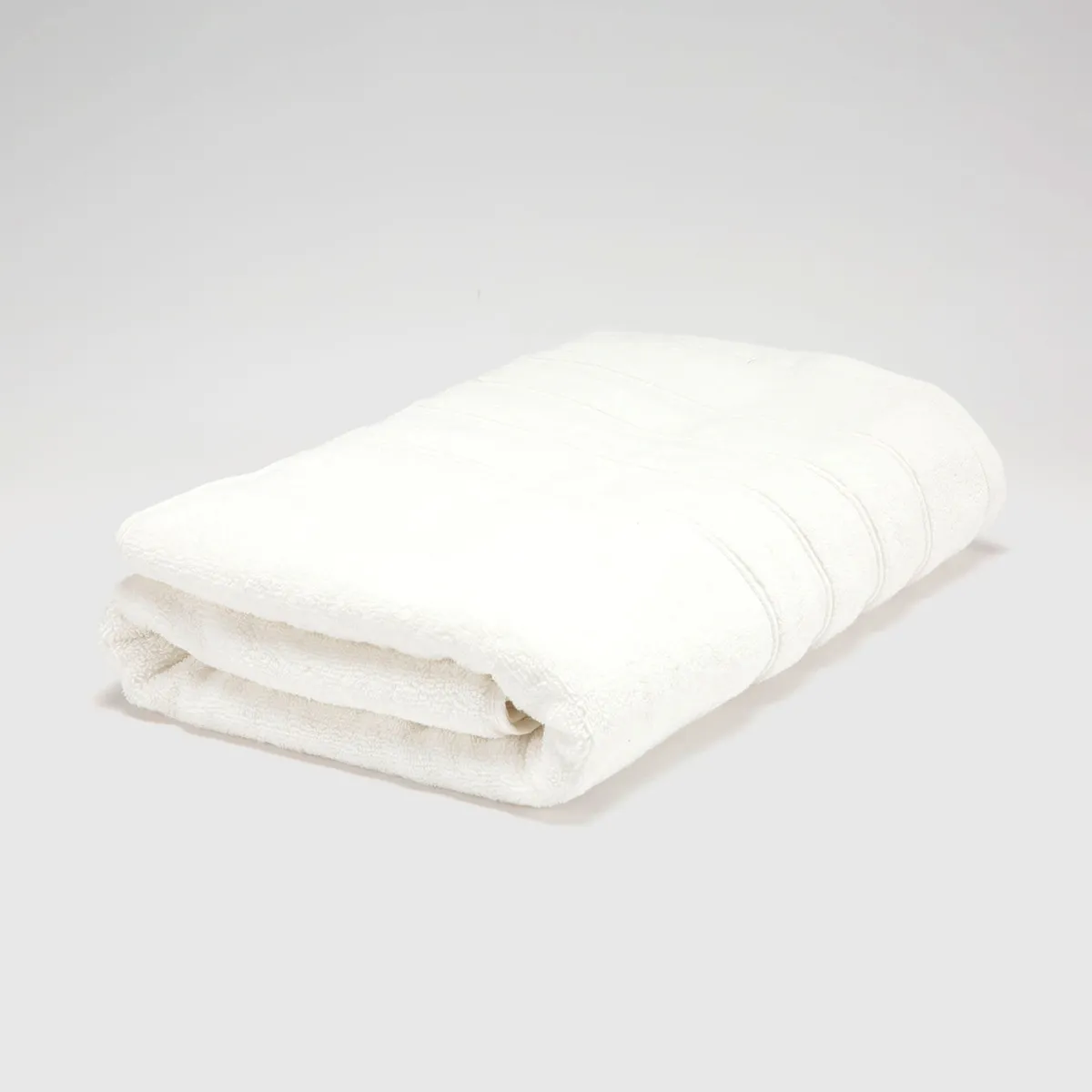 BASEMENT HOME - Toalla De Cuerpo Combed Algodón 650 Gbasement Home