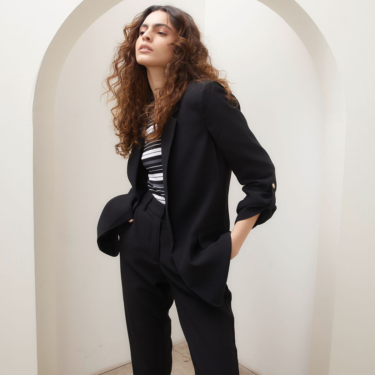 BASEMENT - Blazer Mujer Basement