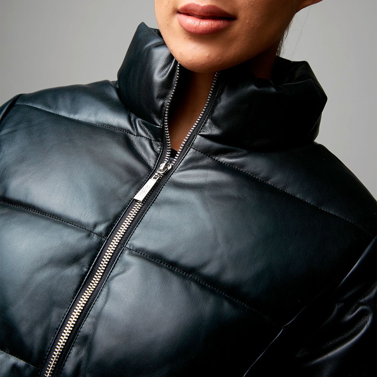 MOSSIMO - Parka Ecocuero Mujer