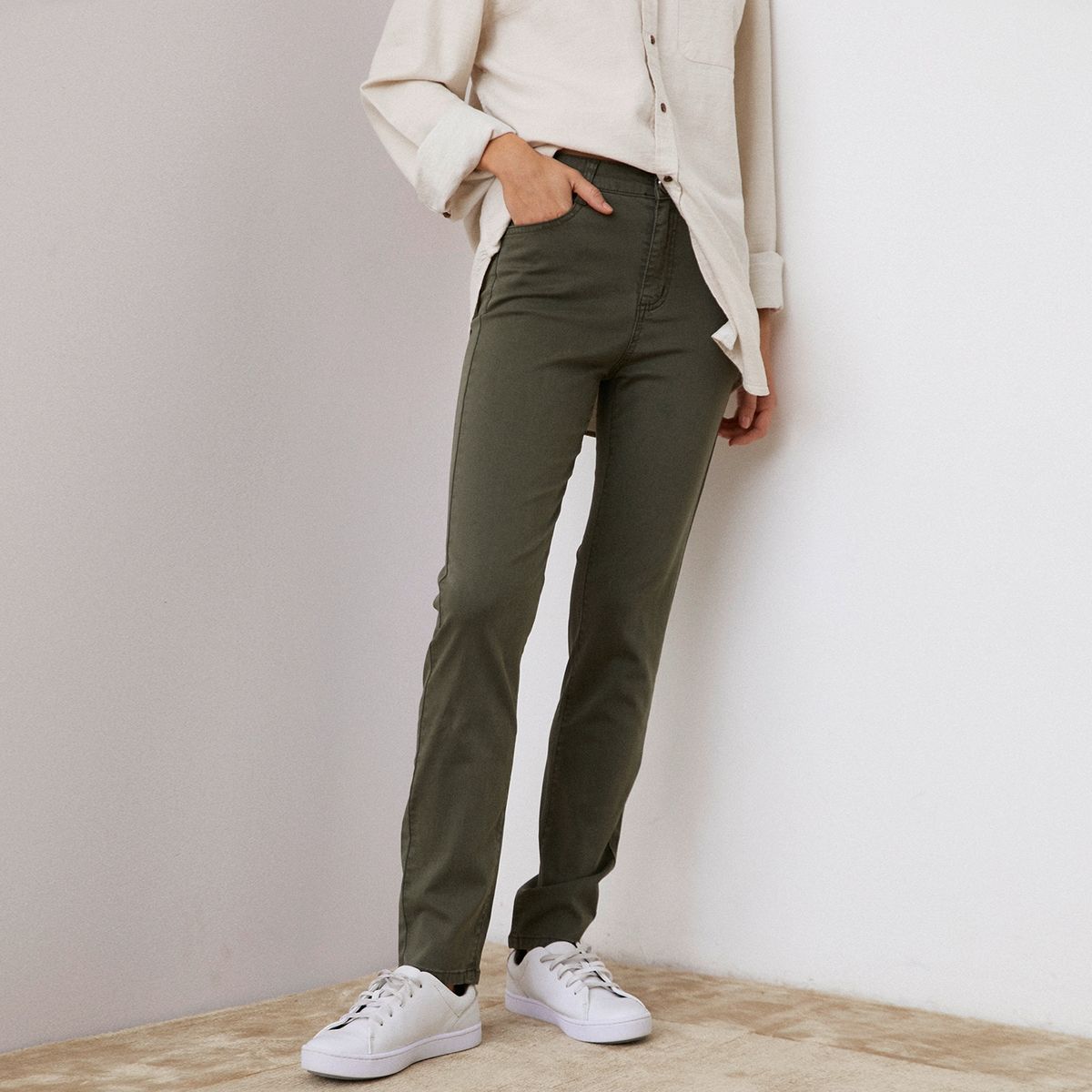 UNIVERSITY CLUB - University Club Pantalón Regular Tiro Alto Mujer