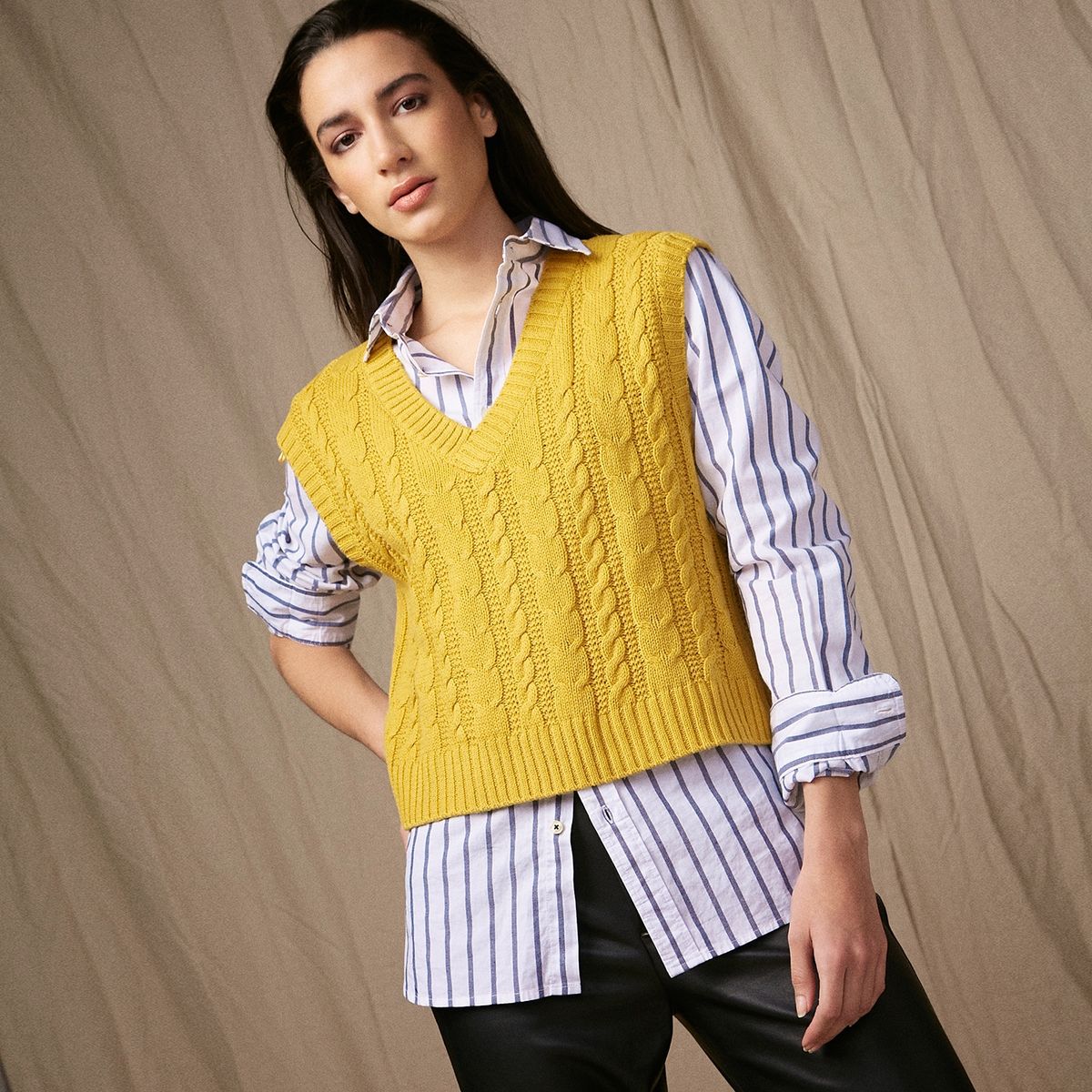 BASEMENT - Sweater Mujer