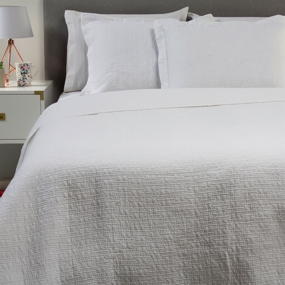 BASEMENT HOME - Cubrecama Quilt New Liso Bei Basement Home