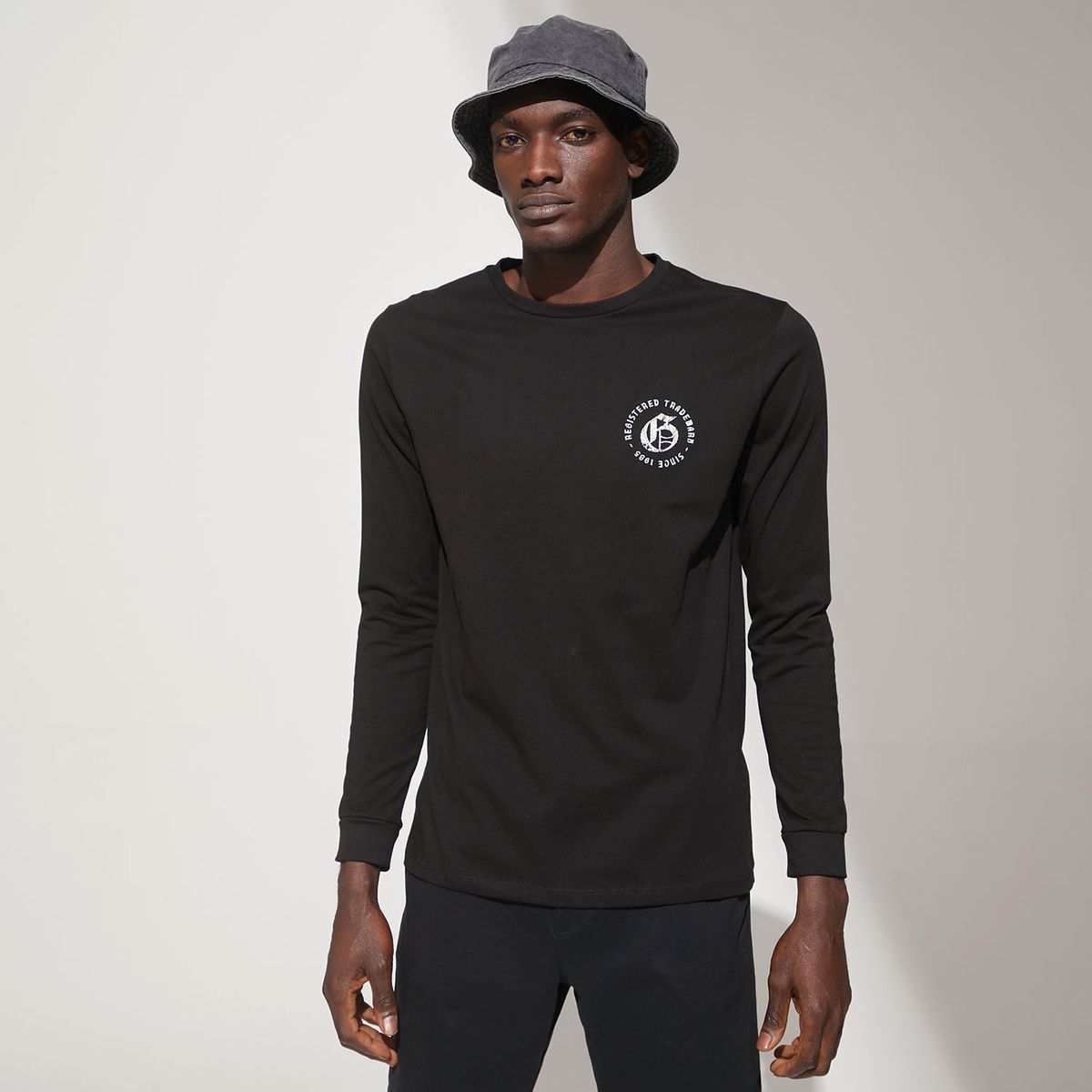 BASEMENT - Polera Manga Larga Hombre Basement