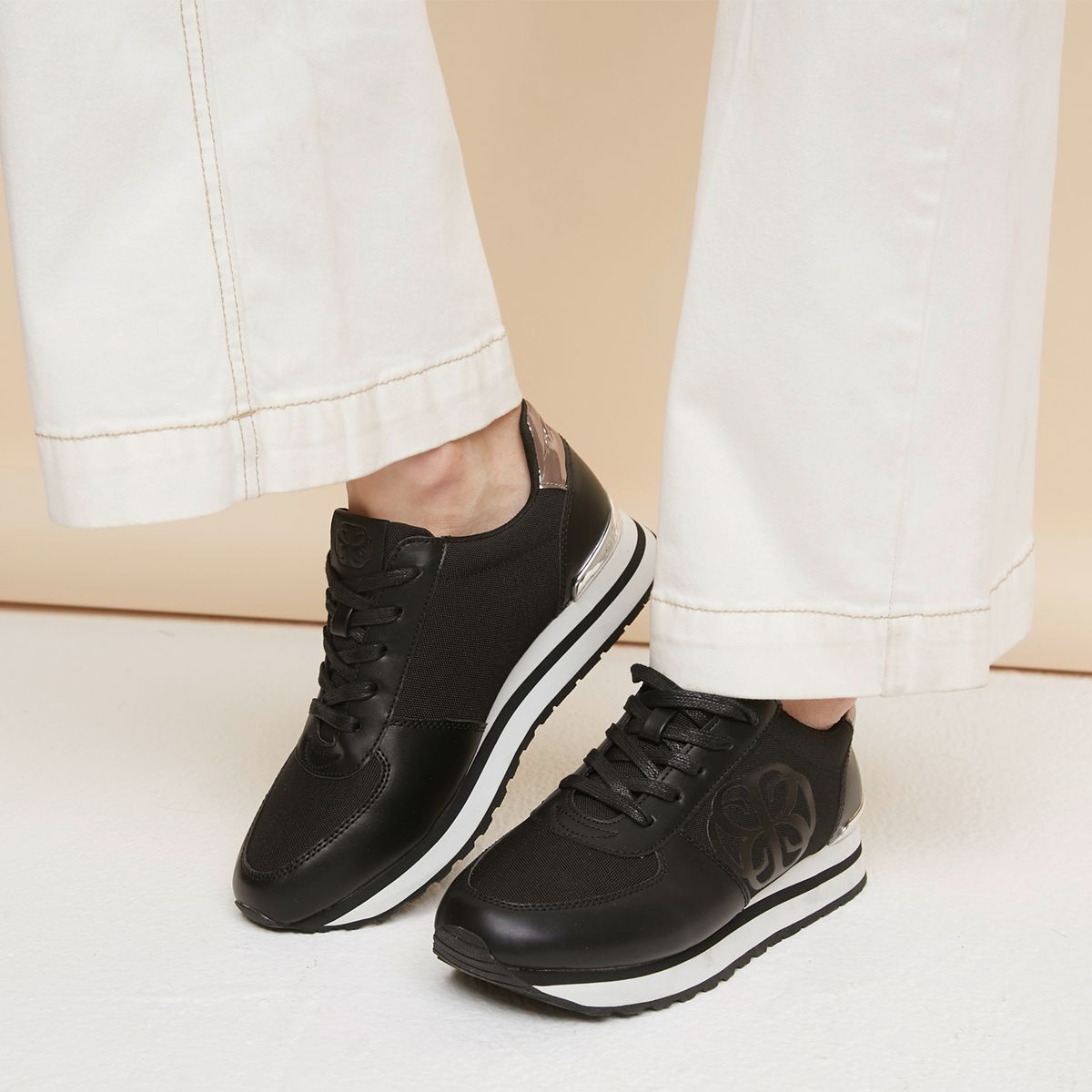 CECILIA BOLOCCO - Zapatilla Urbana Mujer Negro Cecilia Bolocco