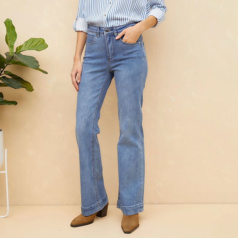 Jeans Flare Tiro Medio Mujer