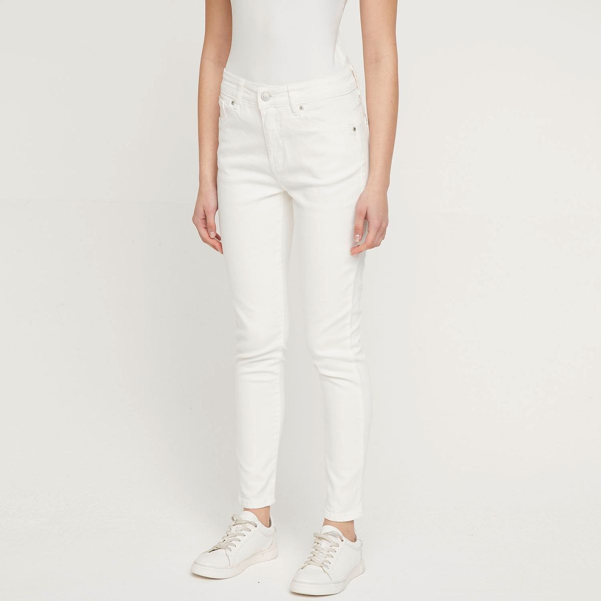 UNIVERSITY CLUB - Jeans Skinny Tiro Medio Mujer University Club