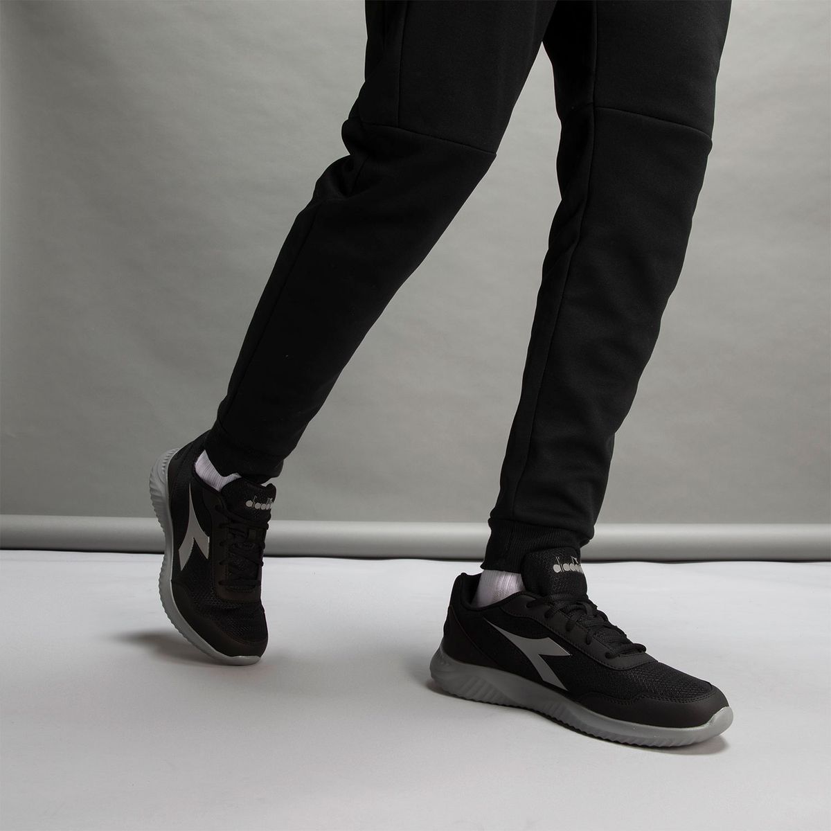 DIADORA - Zapatilla Running Hombre Negro Diadora