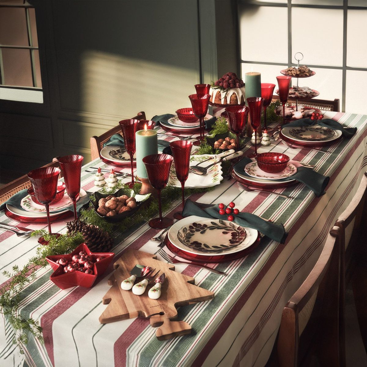 ROBERTA ALLEN - Set 4 Copas Vino Rojas Vidrio Acanalado 340 ml Roberta Allen