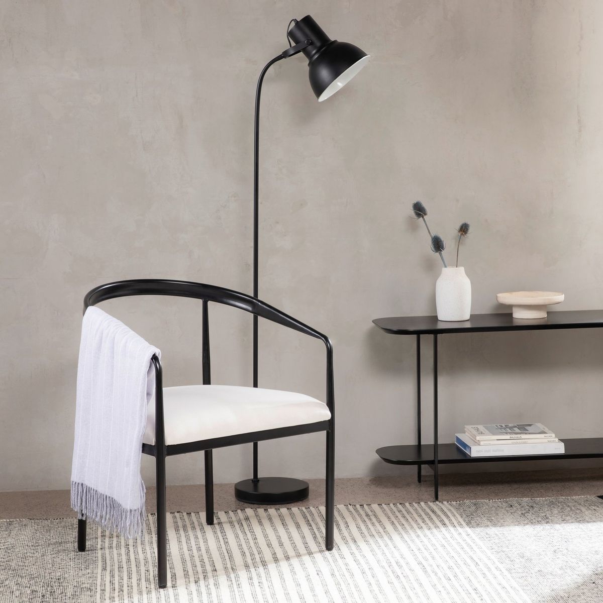 BASEMENT HOME - Sitial Isabella Tapizada Basement Home