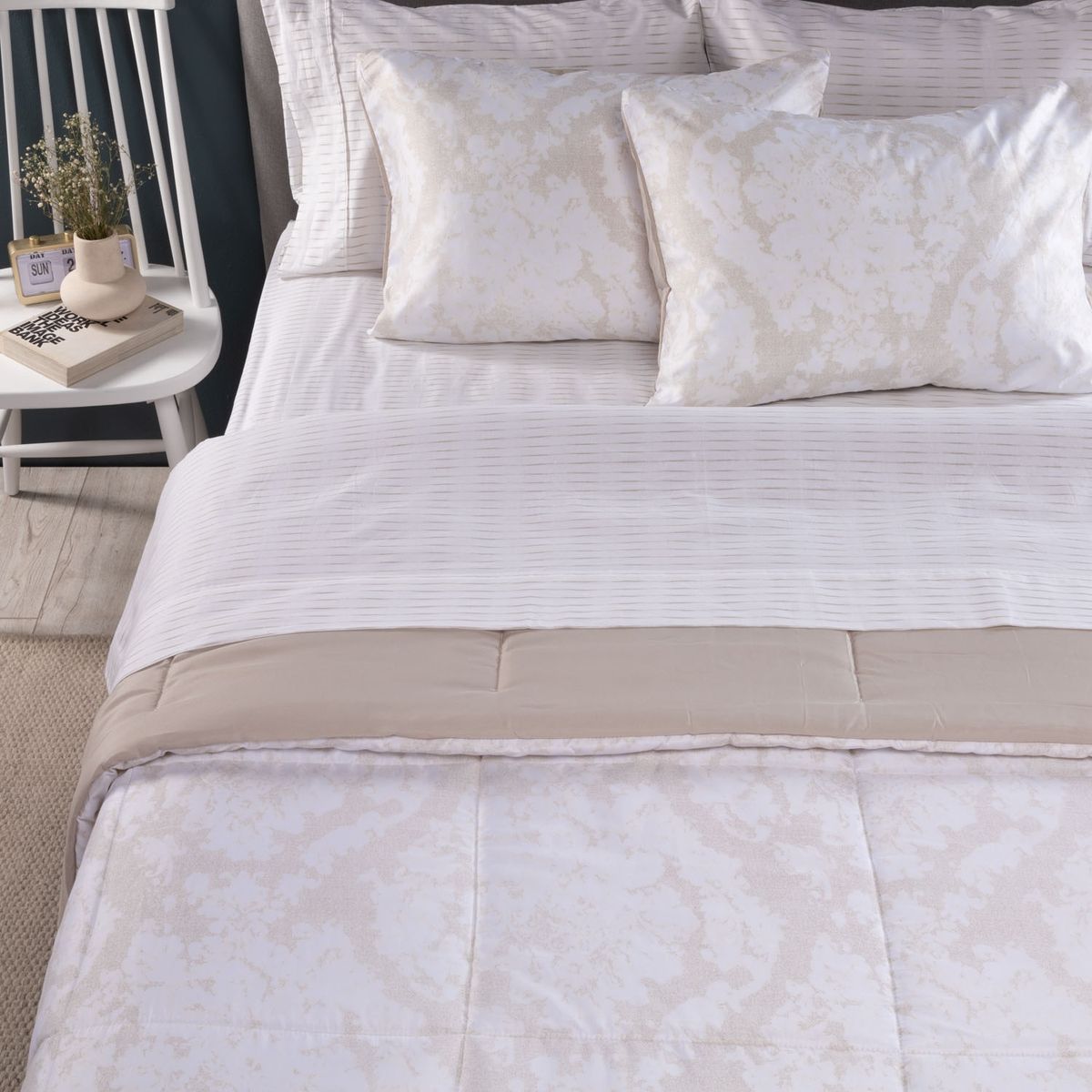 ROBERTA ALLEN - Cubrecama + Juego de Sábanas 100% Algodón + Manta + Cojín Medallón