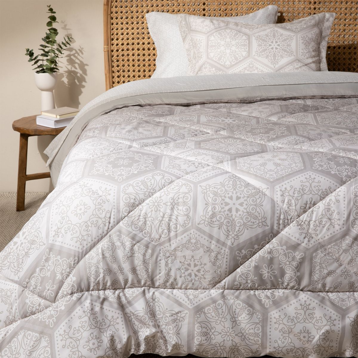 AMBIENTA - Plumón + Juego de Sábanas Mosaico Ambienta