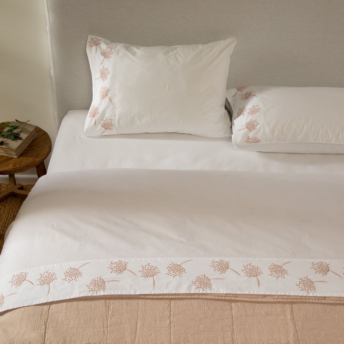 CASA CANTABRIA - Juego de Sábanas Bordada Mimosa Algodón 200 Hilos Casa Cantabria