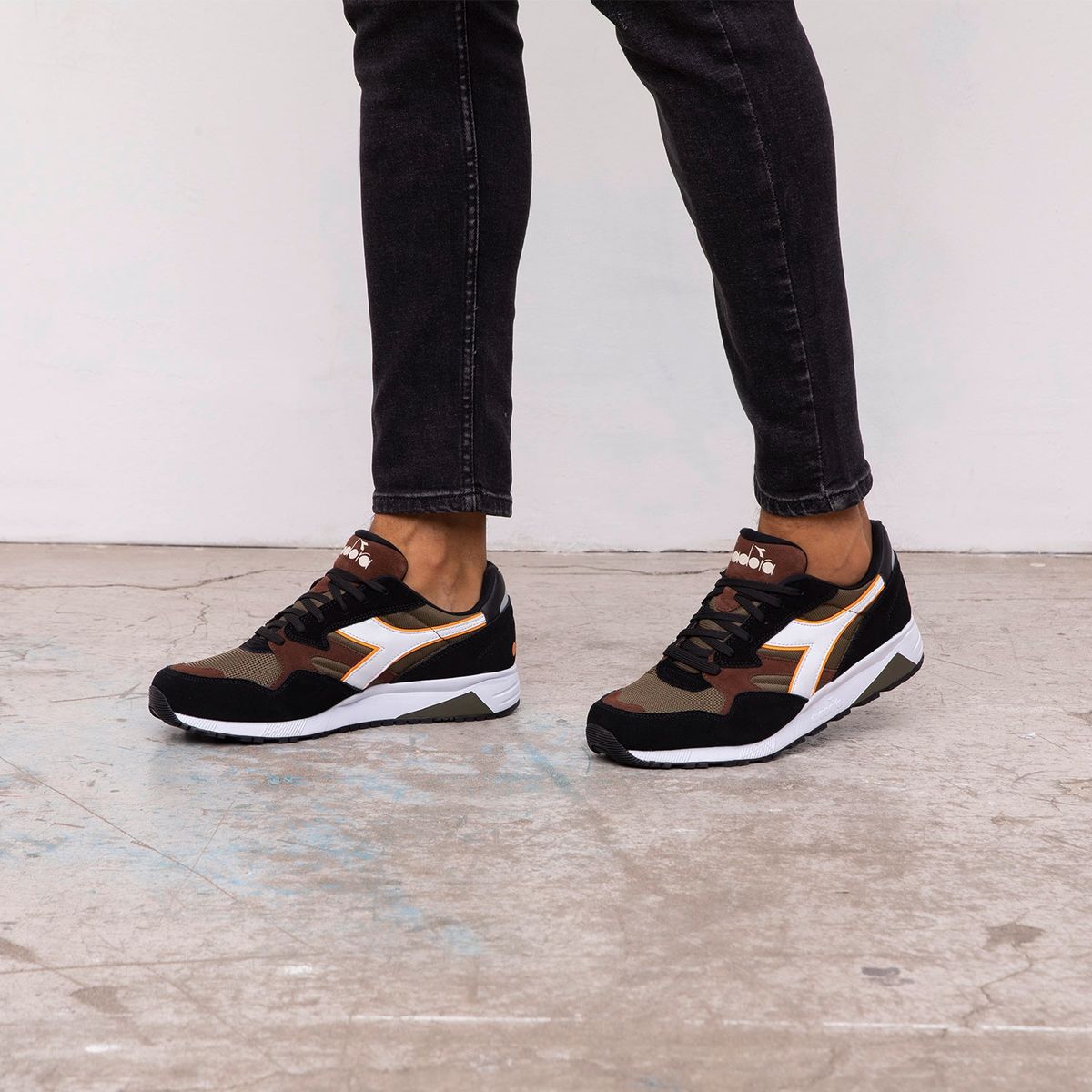 DIADORA - Zapatilla Urbana  Hombre Burdeo Diadora