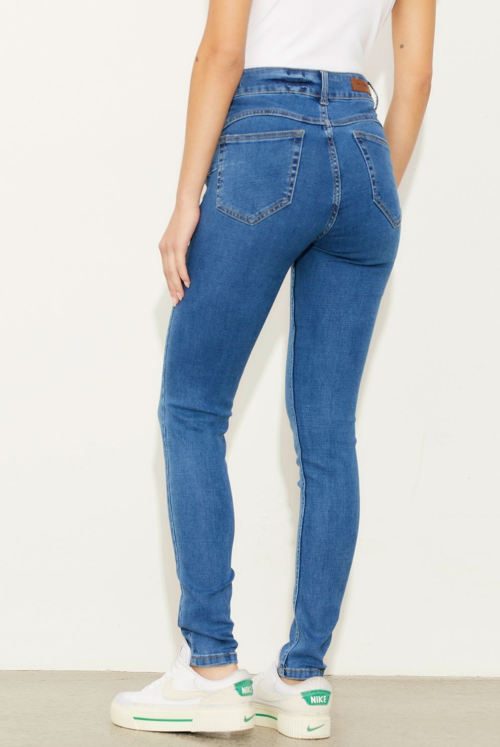 AMERICANINO - Jeans Básico Tiro Medio Mujer Americanino