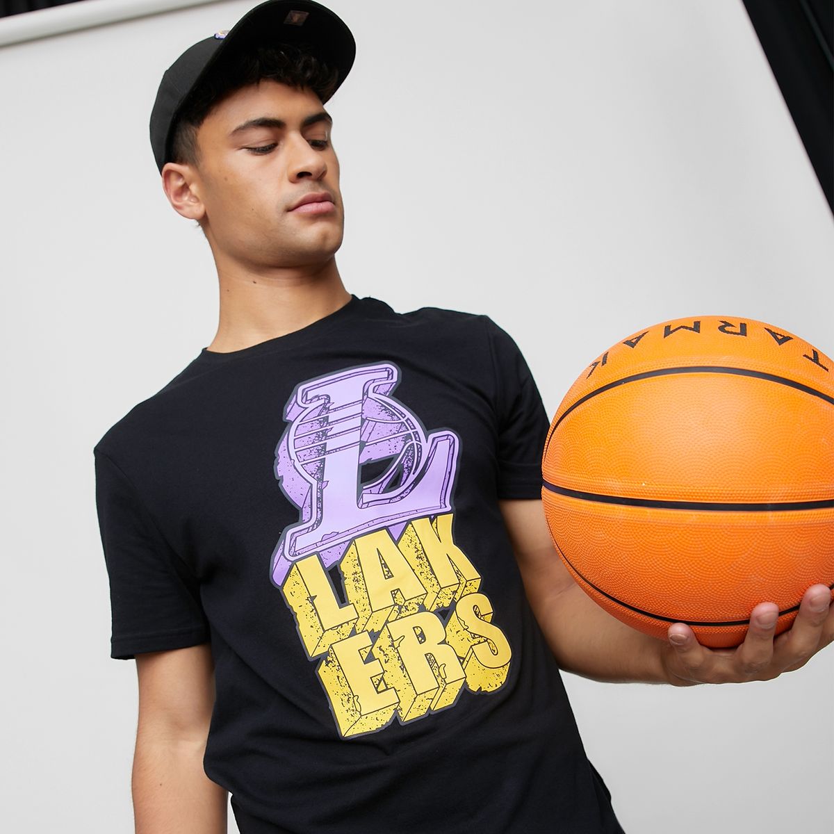 NBA - Polera Manga Corta Regular Fit Hombre Nba