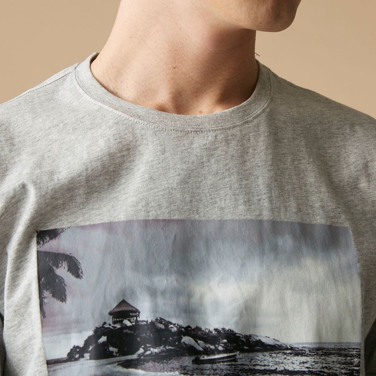 BASEMENT - Polera Manga Corta Hombre Basement