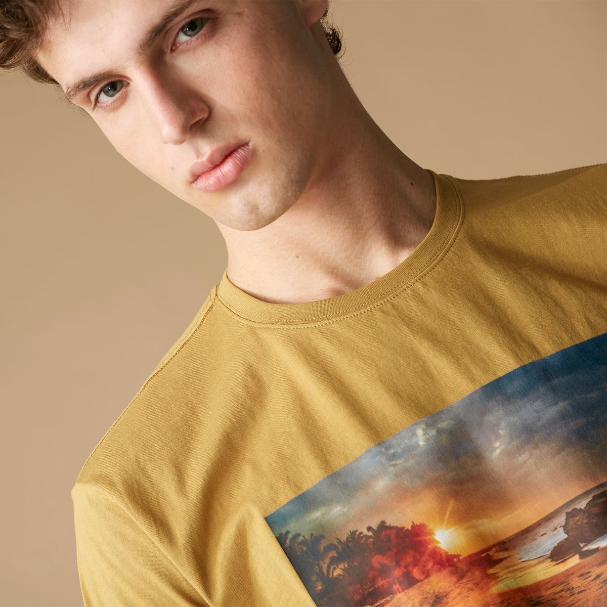 BASEMENT - Polera Manga Corta Hombre Basement