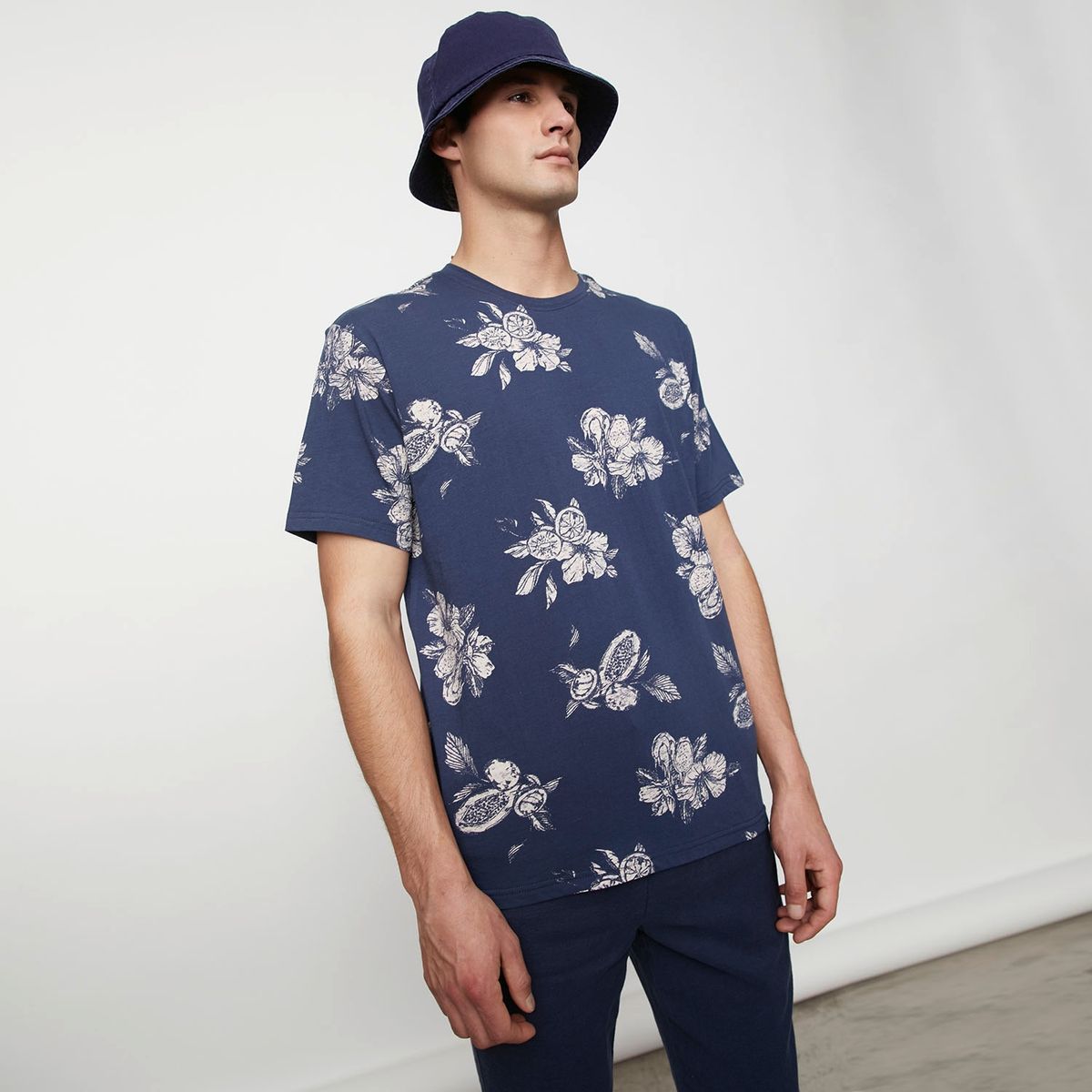 BASEMENT - Polera Manga Corta Algodón Organico Hombre Basement