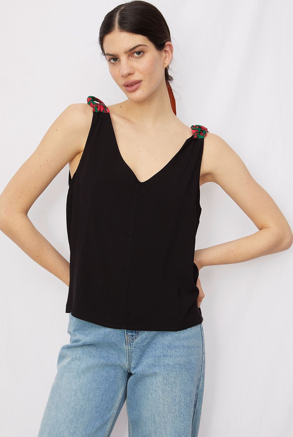 BASEMENT - Basement Blusa Sin Mangas Mujer