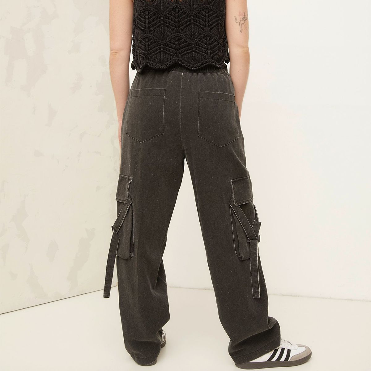 AMERICANINO - Pantalón Cargo Tiro Alto Mujer Americanino