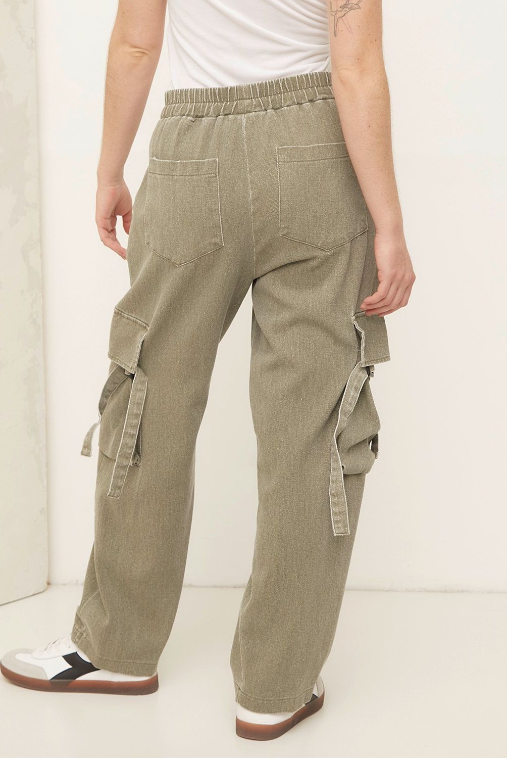 AMERICANINO - Pantalón Cargo Tiro Alto Mujer Americanino