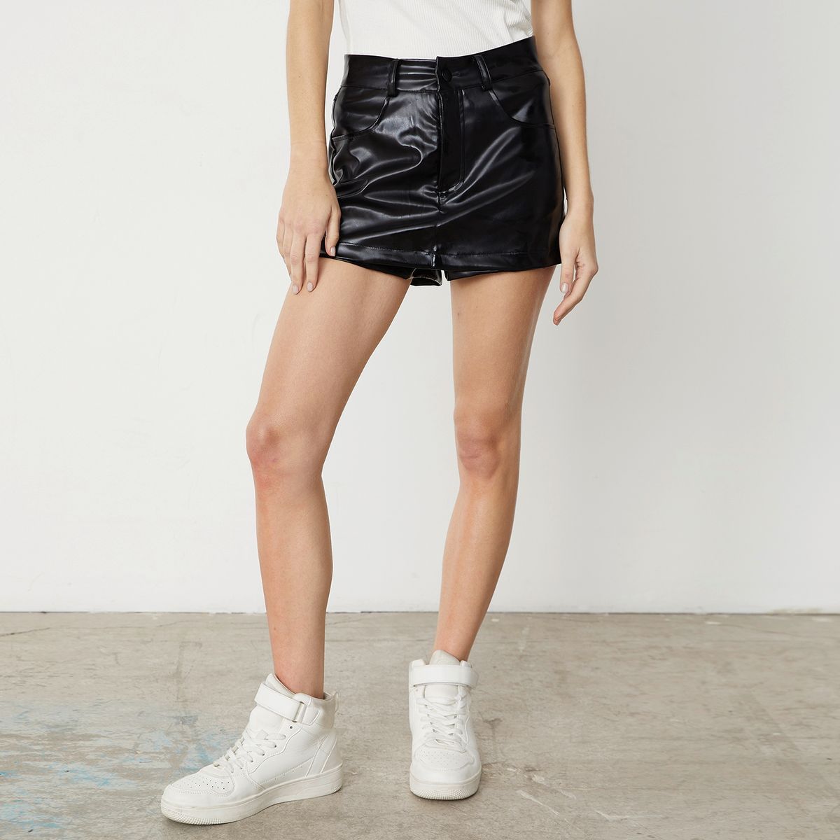 SYBILLA - Sybilla Short Efecto Cuero Mujer