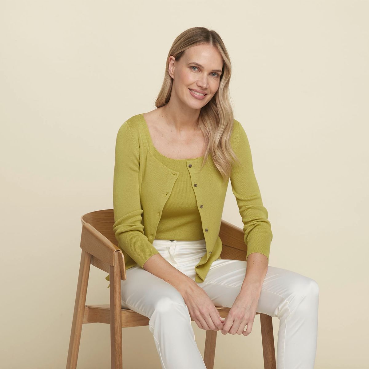 APOLOGY - Chaleco de Tencel Mujer Cecilia Bolocco para Apology