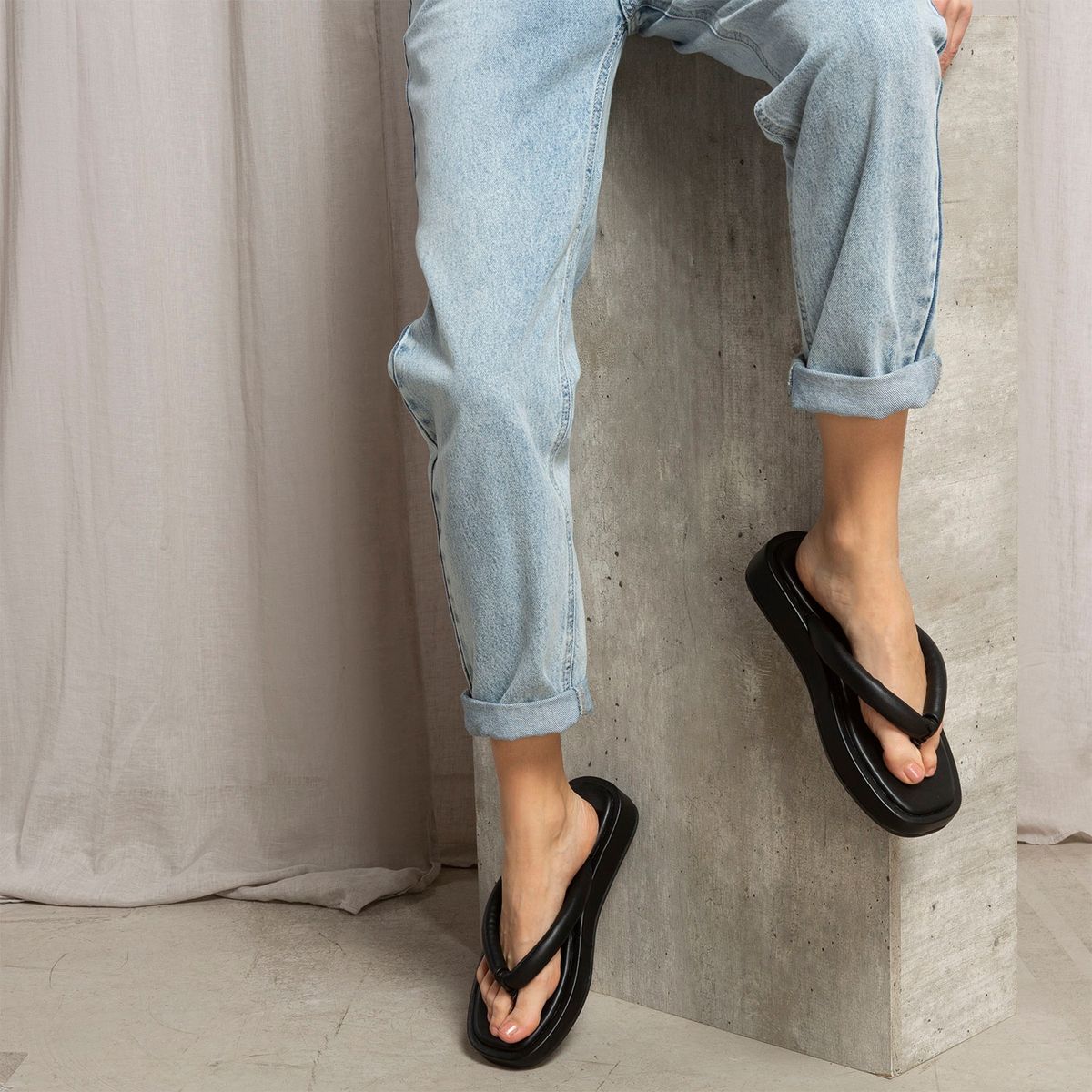 BASEMENT - Basement Sandalia Mujer Negro