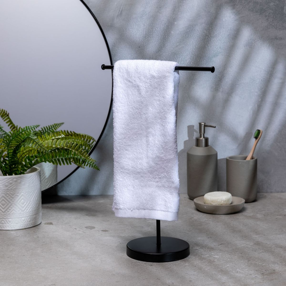 BASEMENT HOME - Toallero De Acero Negro Basement Home