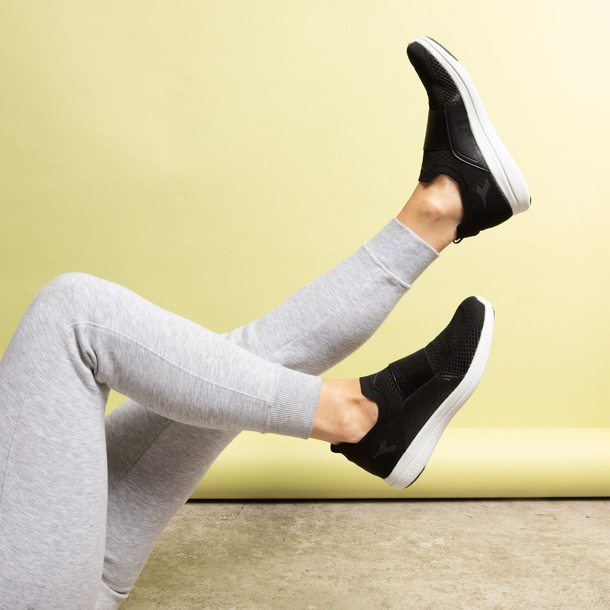 DIADORA - Stella2 Zapatilla Urbana Mujer Negro Diadora