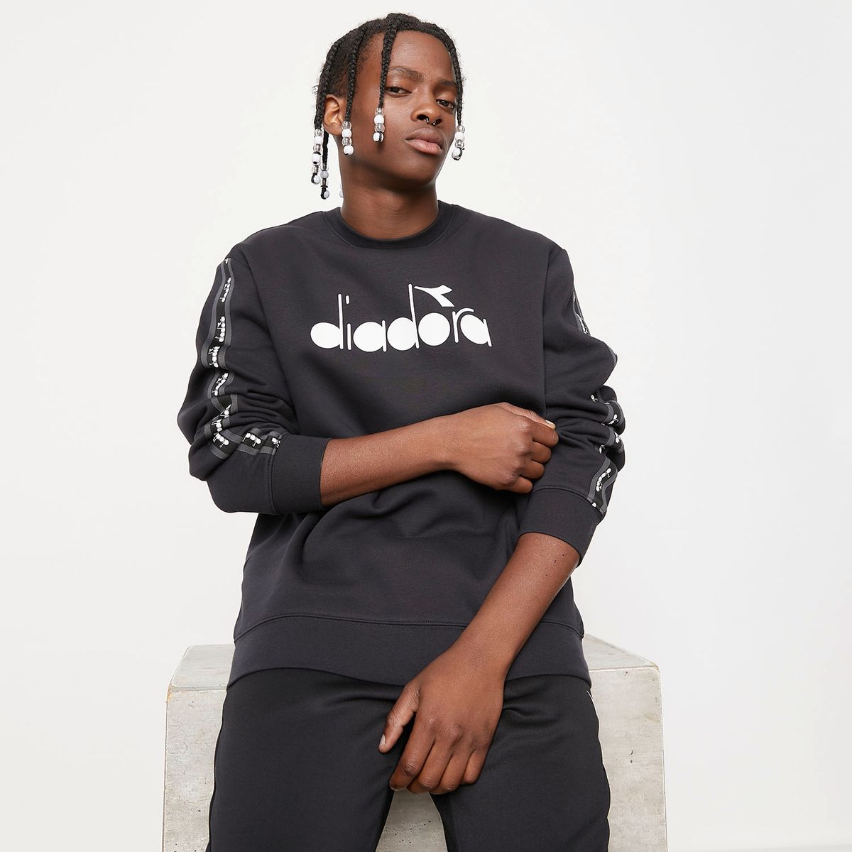 DIADORA - Poleron Deportivo Crewneck Oversize Fit Hombre Diadora